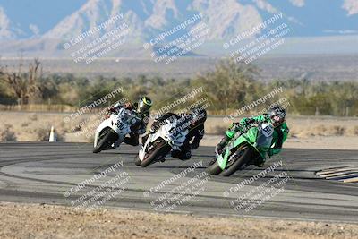 media/Dec-07-2025-CVMA (Sun) [[3e7d2de5dc]]/Race 17-Amateur Formula Middleweight/